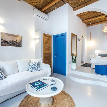 Chiara Mykonos