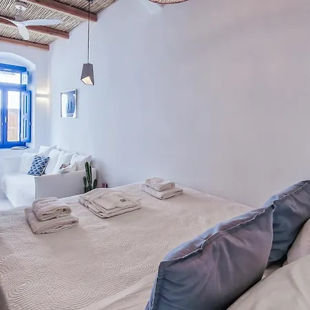 Chiara Mykonos *
